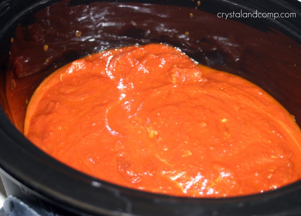 spaghetti sauce over chicken