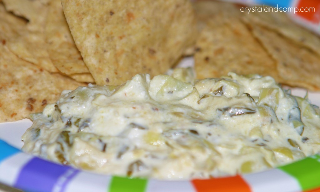 spinach and artichoke dip in the crockpot