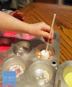 marshmallow valentines pops