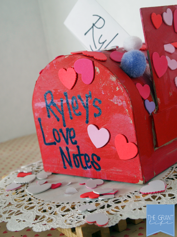 Activities for Kids - Valentines mailbox for kids