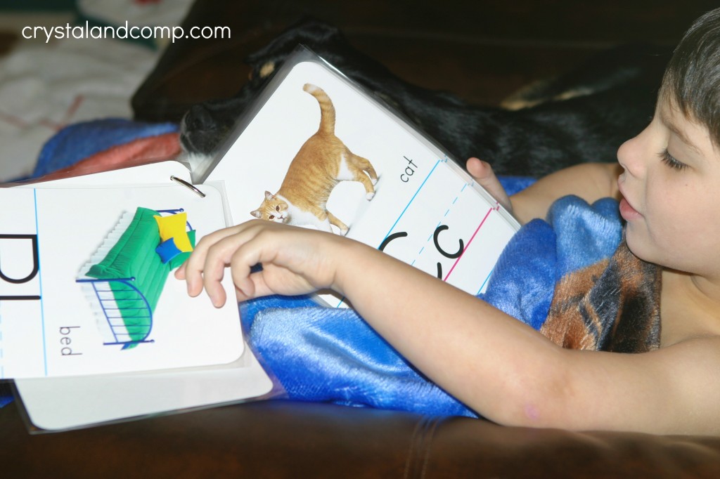how to use a flipbook to teach your preschooler the alpbabet